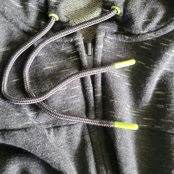 Pro Player Zip-Up size Large - Picture 4 of 4